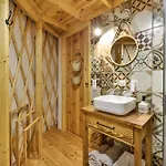 Glamping Dolina Jurt Glamping Gizycko *