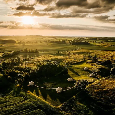 Dolina Jurt Glamping Gizycko Luxusní stan Sulimy (Gizycko)