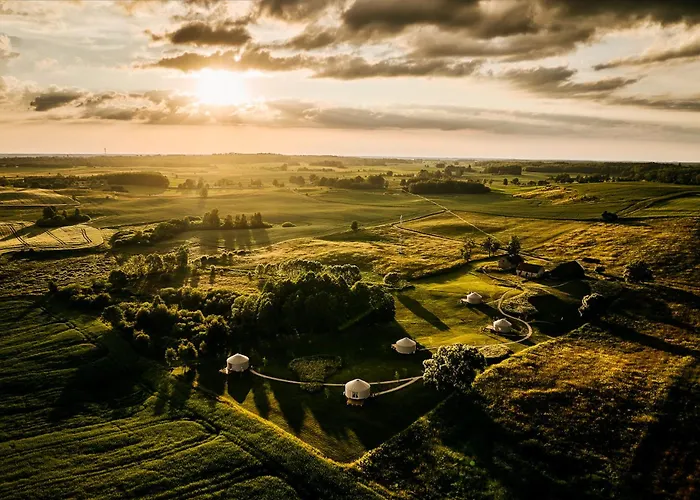 Dolina Jurt Glamping Gizycko Luxusní stan Sulimy (Gizycko)